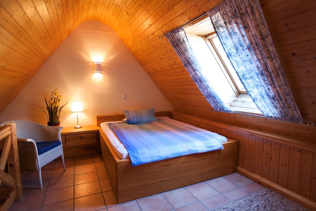 Gaestehaus Craintaler Muehle B&B Creglingen Room photo